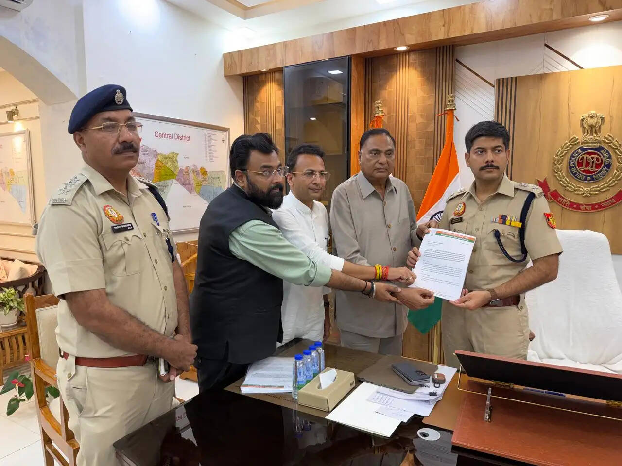 दिल्ली भाजपा ने नितिन नवीन के खिलाफ सोशल मीडिया पोस्ट को लेकर पुलिस में दी शिकायत