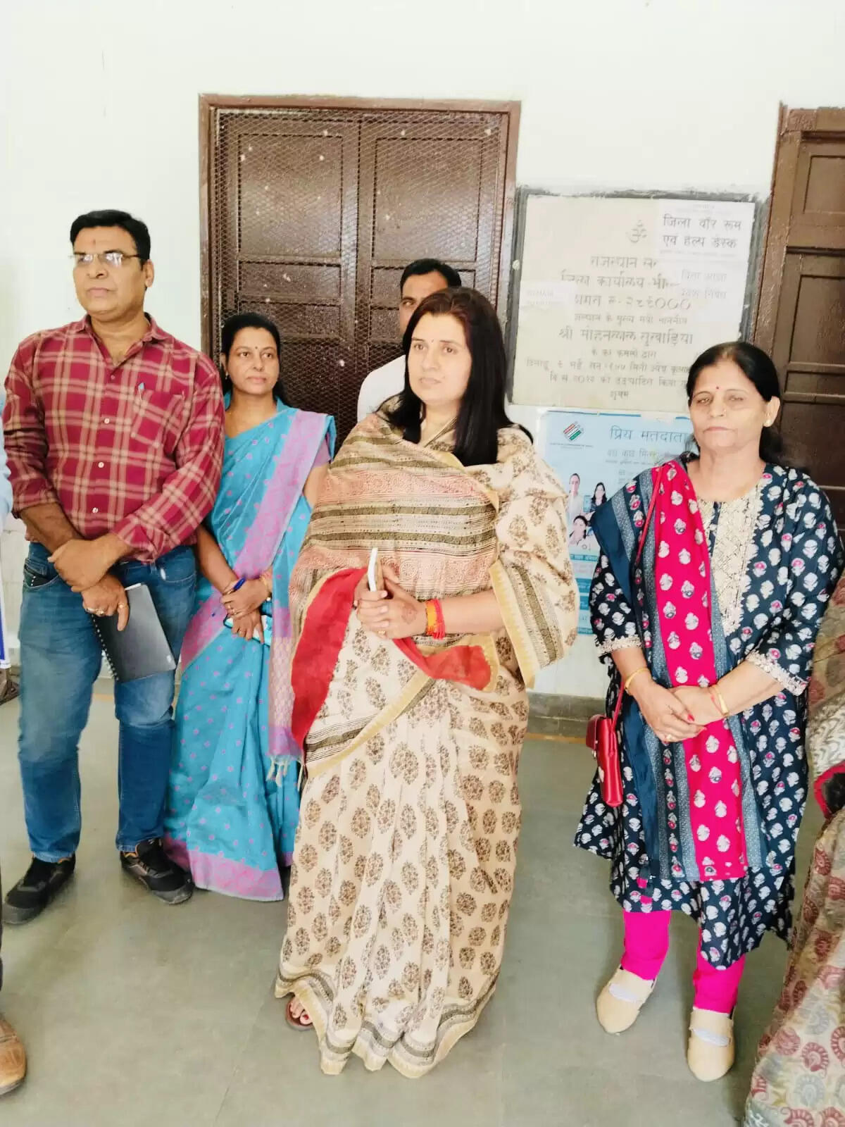 बाल अधिकार संरक्षण आयोग अध्यक्ष बेनीवाल ने अस्पताल में व्यवस्थाओं का लिया जायजा