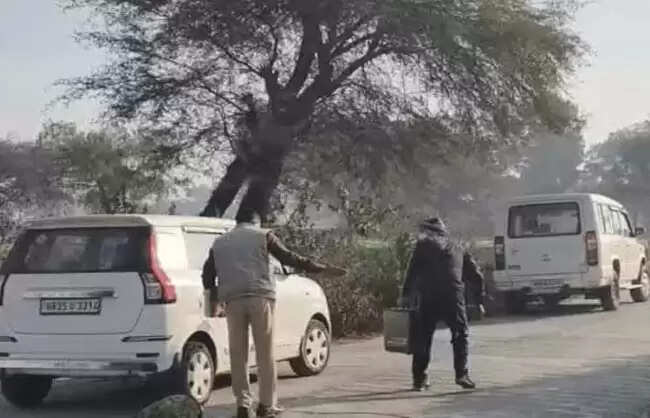 नारनौलः पुलिस मुठभेड़ के बाद दो बदमाश गिरफ्तार