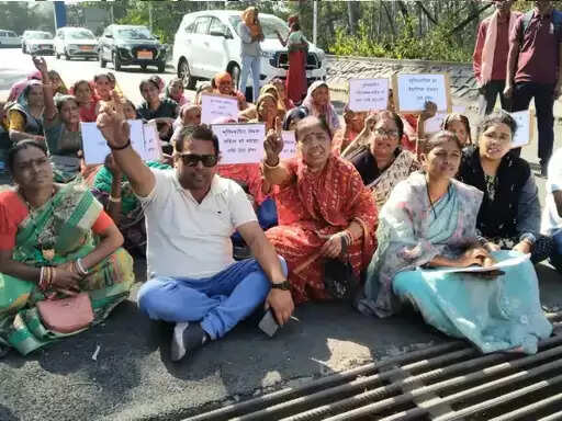 कोरबा महिला कांग्रेस का SECL गेवरा कार्यालय घेराव, चार सूत्री मांगों पर 15 दिन का अल्टीमेटम