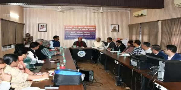 सीयू सलाहकार समिति की बैठक, देहरा में केंद्रीय पुस्तकालय की स्थापना पर मंथन