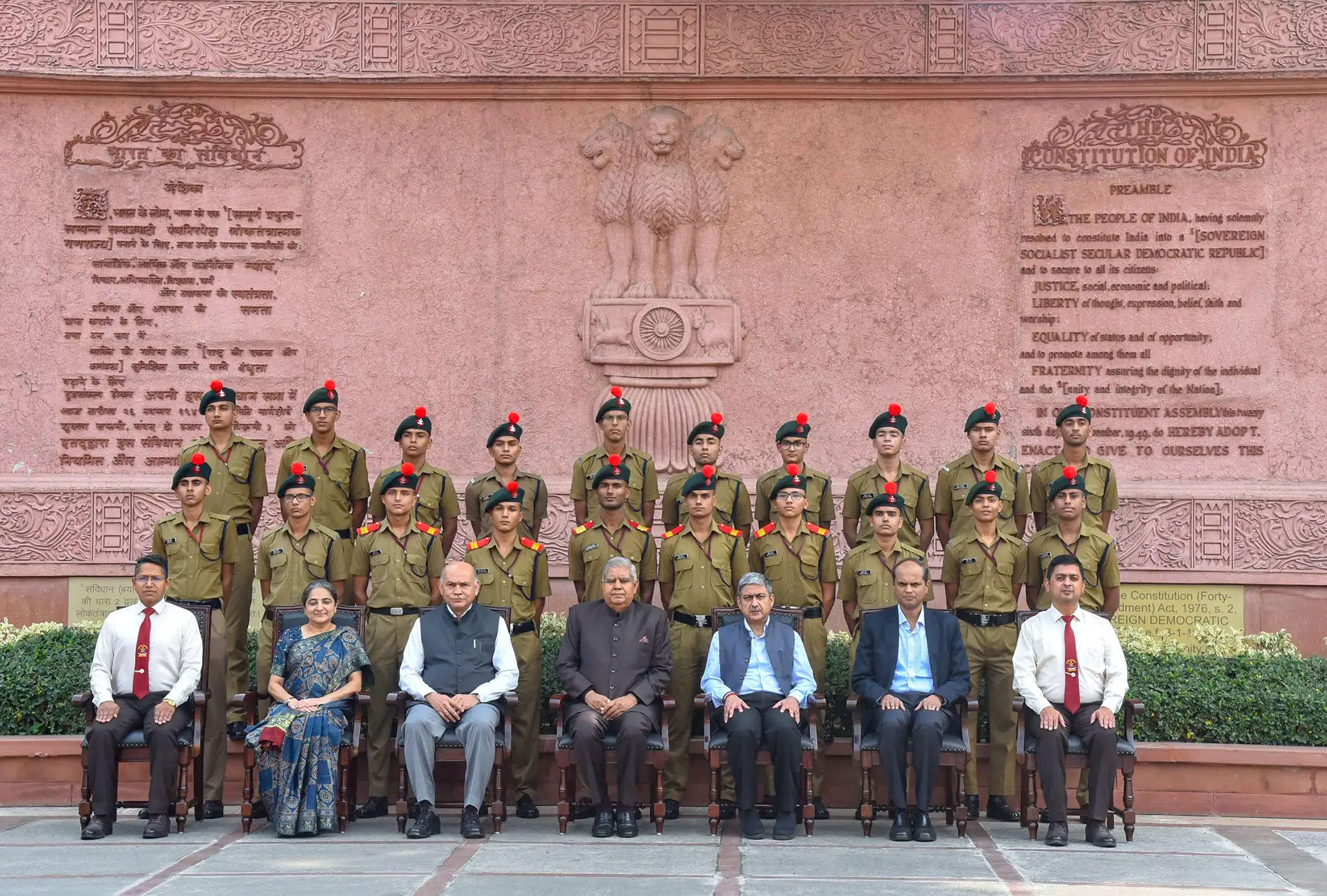 इस दशक के अंत तक भारत दुनिया की तीसरी बड़ी अर्थव्यवस्था होगा : उपराष्ट्रपति