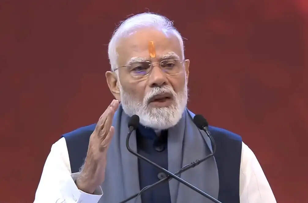 चिन्मय मिशन की शताब्दी यात्रा और विकसित भारत का लक्ष्य एकसाथ आगे बढ़ेंगे : मोदी