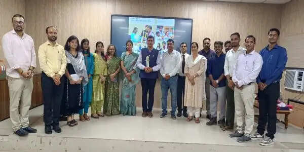 राष्ट्रीय शिक्षक पुरस्कार से सम्मानित प्रो. आशुतोष मोहन का बीएचयू में अभिनंदन