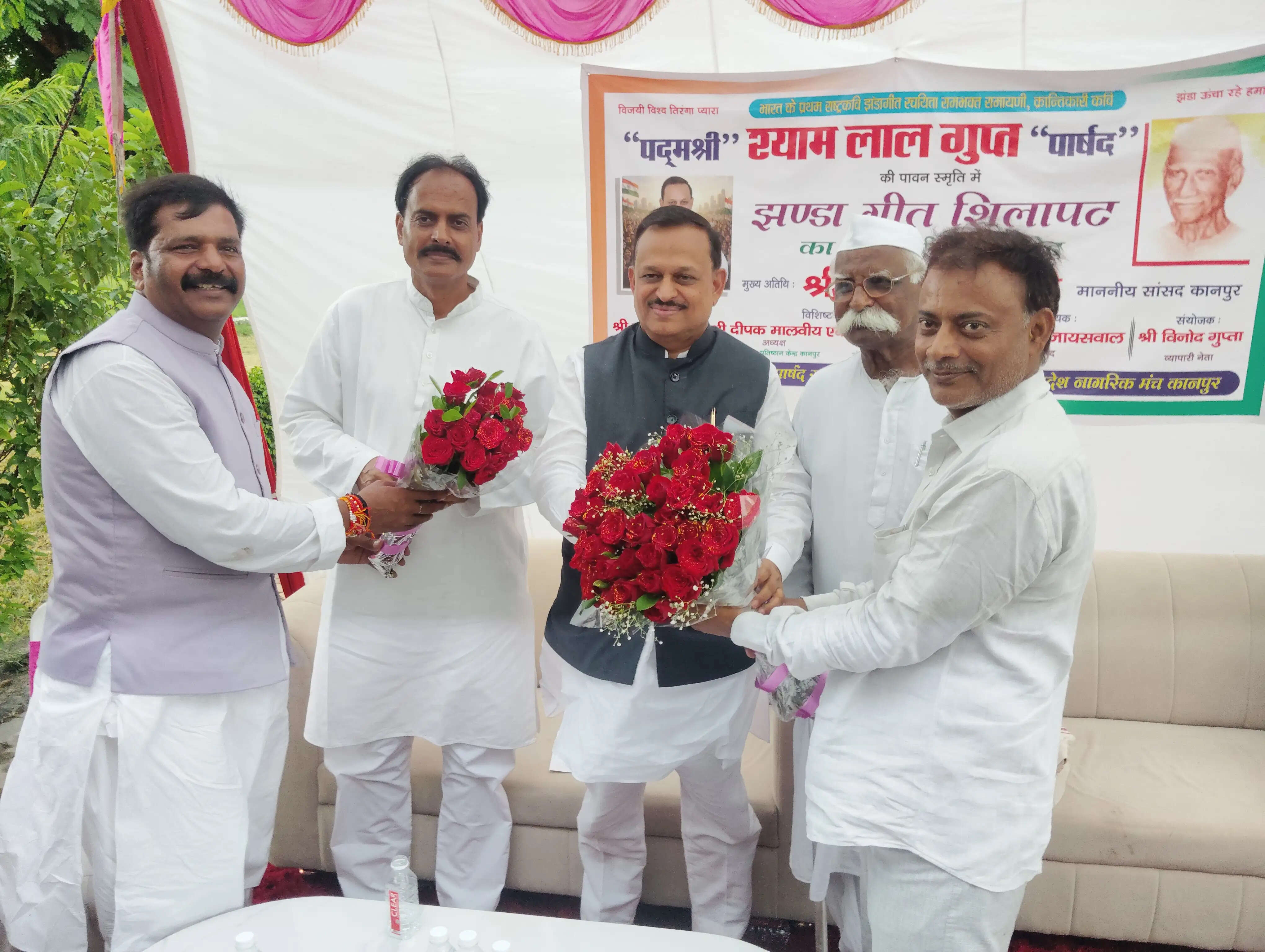 झंडा गीत को फिर पाठ्यक्रम में शामिल कराने का प्रयास होगा: रमेश अवस्थी