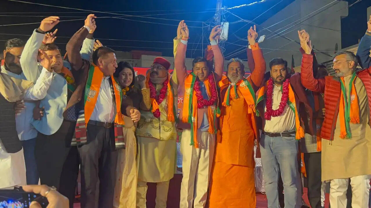 सतपाल महाराज&nbsp;ने&nbsp;किया&nbsp;दावा,&nbsp;नगर पालिका शिवालिक&nbsp;नगर में ट्रिपल इंजन की सरकार बनेगी