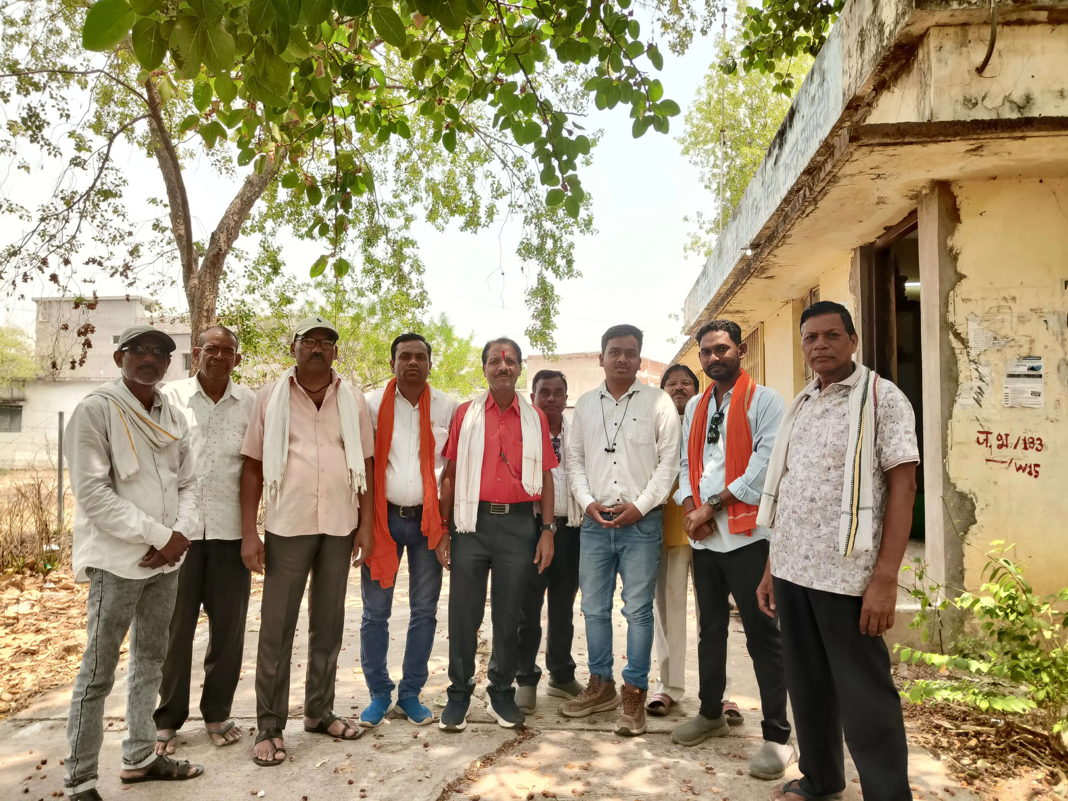 लगातार बिजली कटौती और लो वोल्टेज से मुजगहन के ग्रामीण परेशान, आंदोलन की चेतावनी