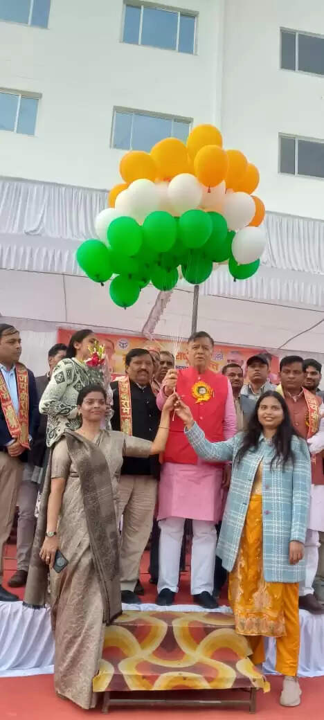 विधानसभा अध्यक्ष सतीश महाना ने किया सांसद-विधायक खेल स्पर्धा का शुभारंभ