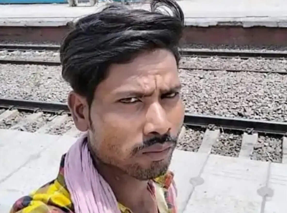 पेड़ से लटका मिला मजदूर का शव, जाँच मे जुटी पुलिस