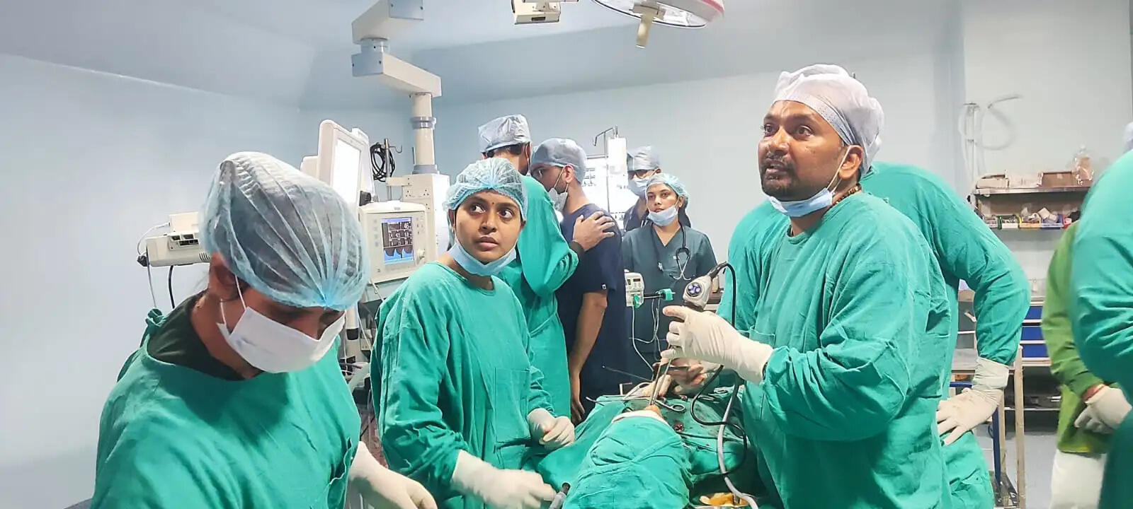 मेडिकल कॉलेज में जटिल सर्जरी सफल, 6 घंटे चला ऑपरेशन