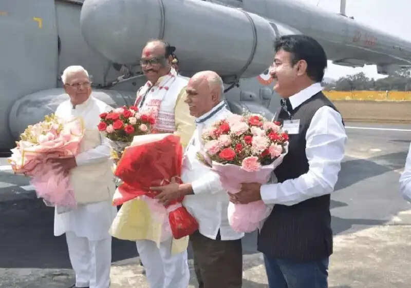 राष्ट्रपति द्रौपदी मुर्मु बैतूल पहुंची, जनजातीय महासम्मेलन में होंगी शामिल
