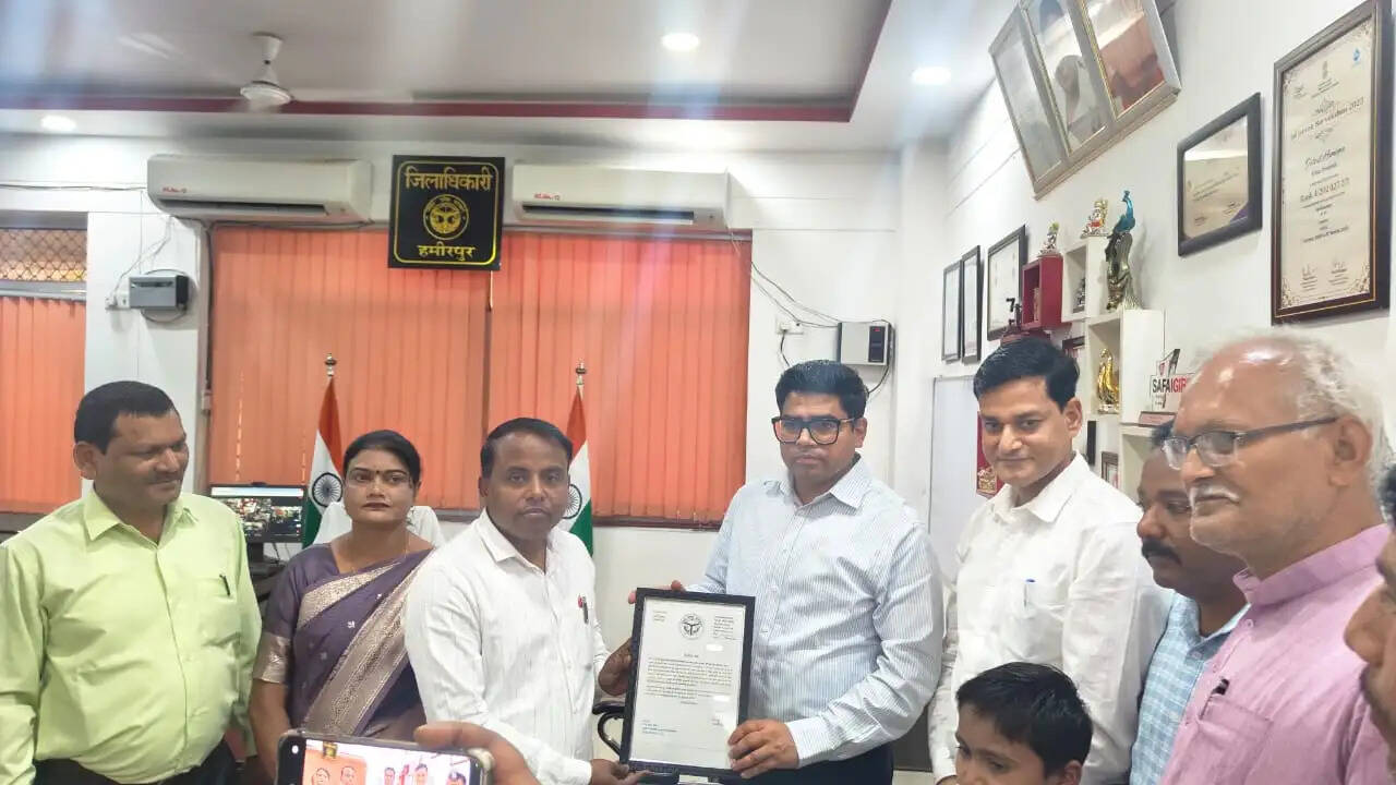 ब्लड कैंसर से ग्रसित बच्चे को मुख्यमंत्री राहत कोष से मिली मदद