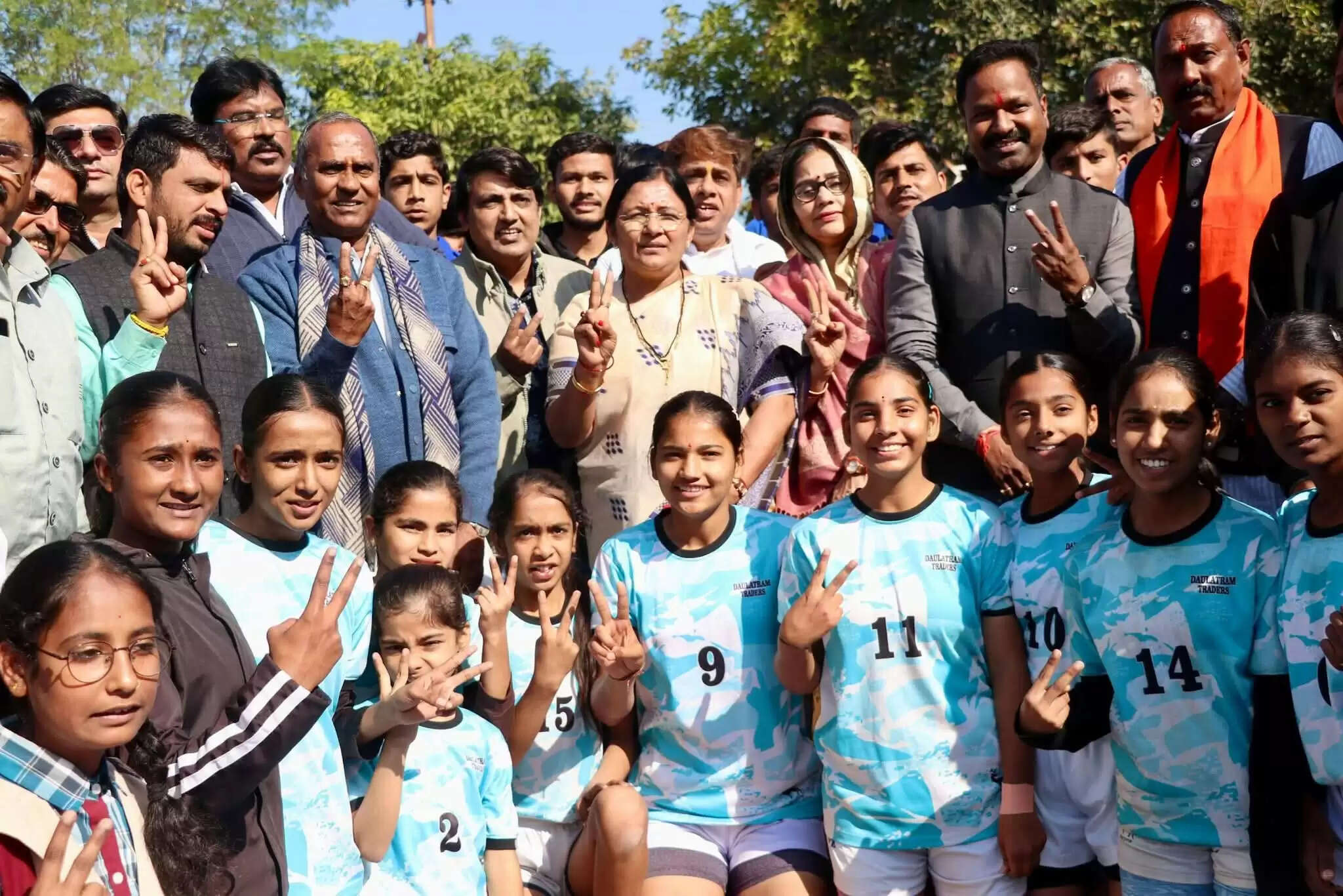 धार: केंद्रीय मंत्री सावित्री ठाकुर ने किया सांसद खेल महोत्सव का शुभारंभ