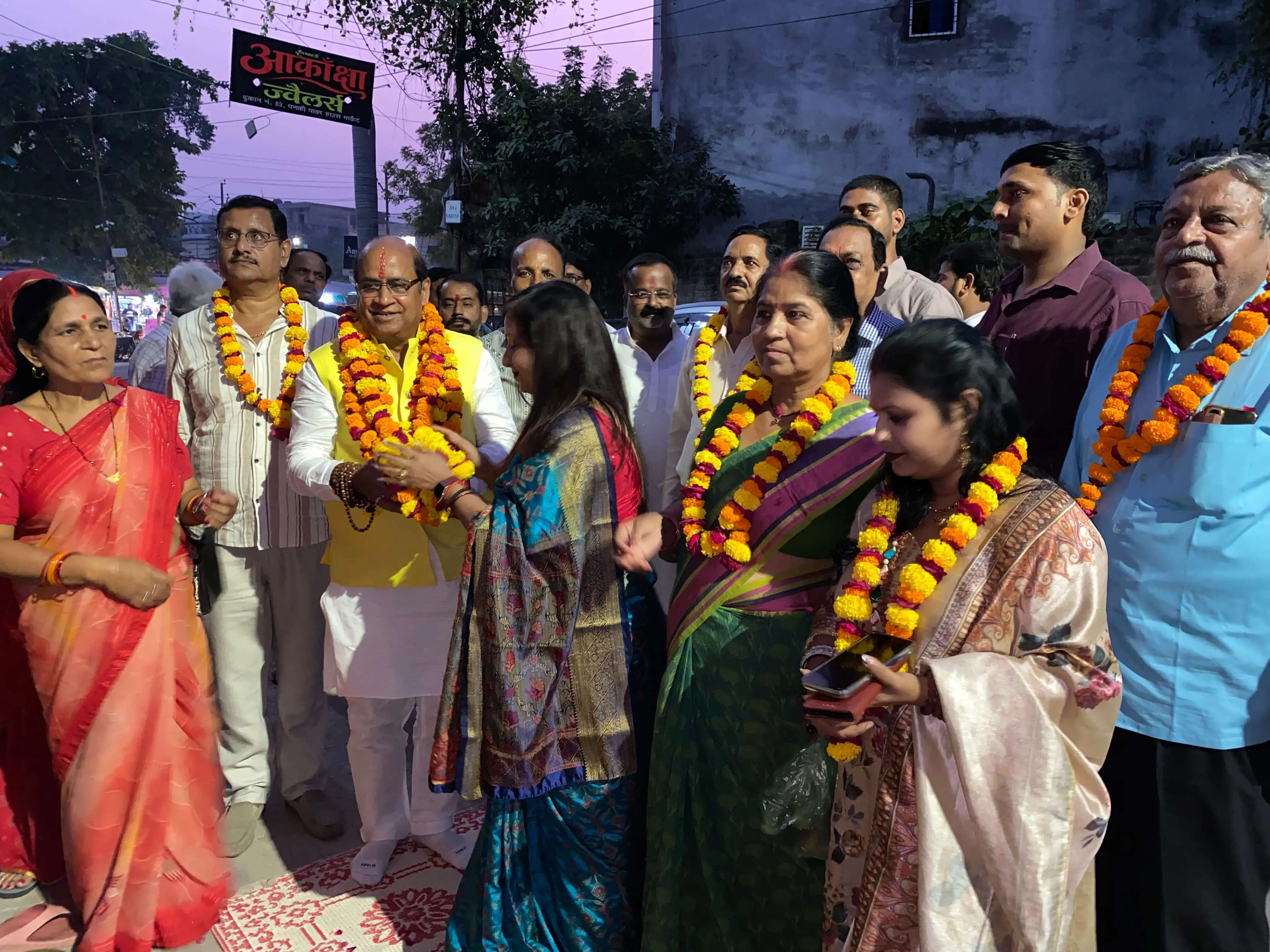 गोविंद नगर विधानसभा के हर वार्ड का होगा विकास, गुणवत्ता से समझौता नहीं : सुरेंद्र मैथानी