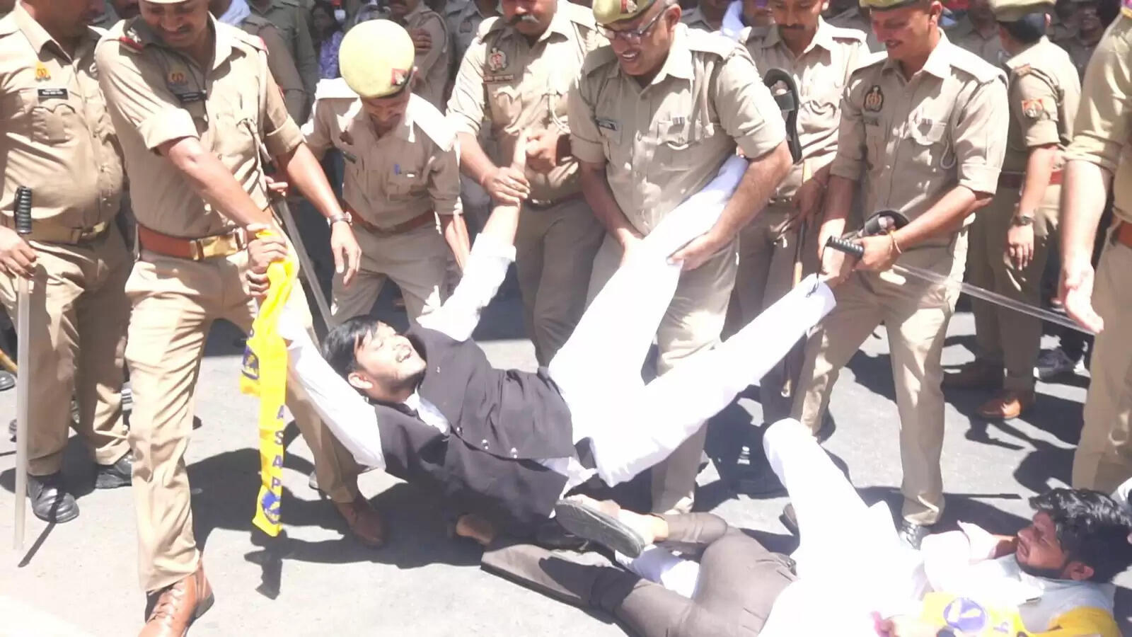 शिक्षा के बाजारीकरण पर सरकार लगाए रोक : अनित रावत