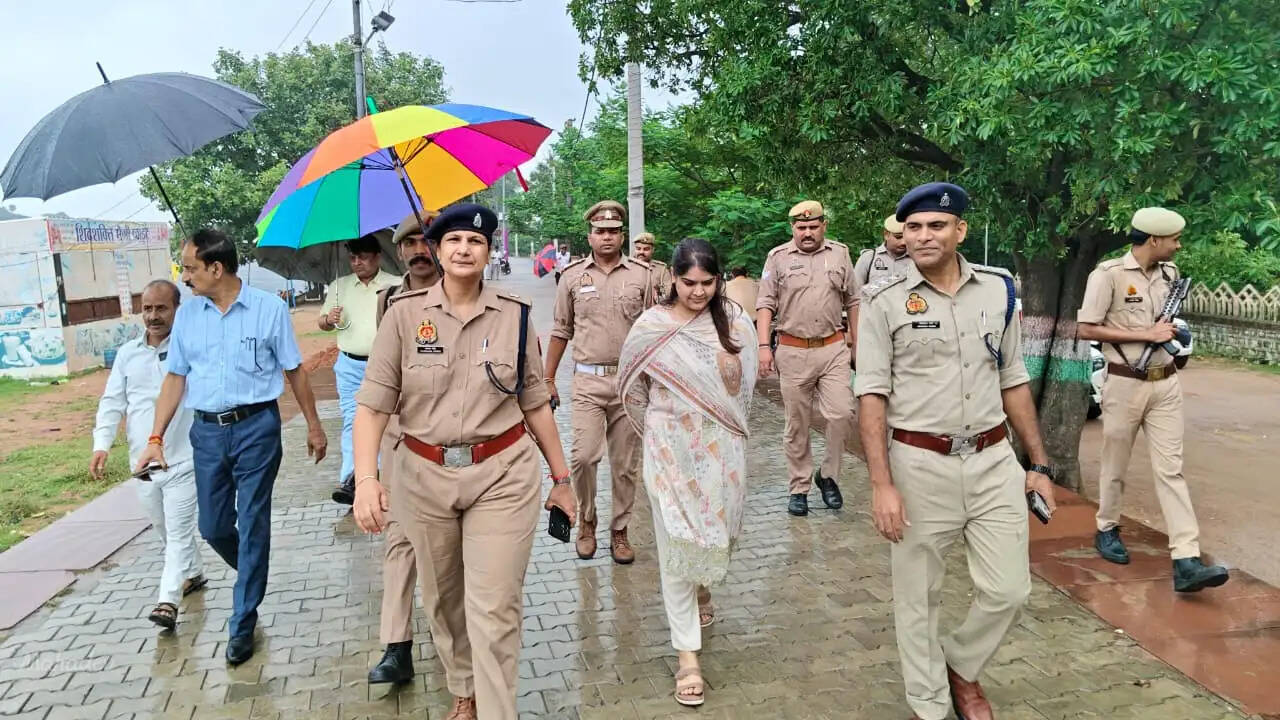 महाेबा: ऐतिहासिक कजली मेला महोत्सव 29 अगस्त से , अफसराें ने किया स्थलीय निरीक्षण