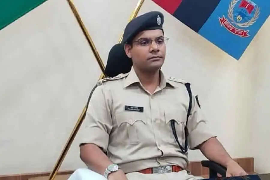 पुलिस अत्याचार नहीं हुआ, रामगढ़ थाने के हाजत में अनिकेत ने की खुदकुशी : एसपी