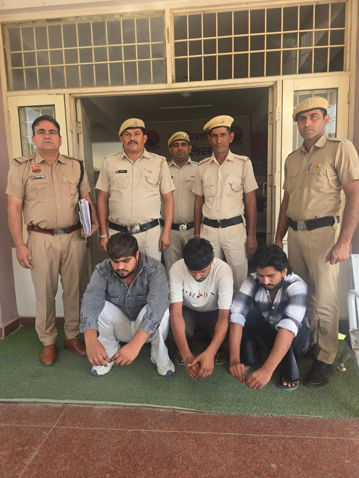 जींद : नरवाना से अपहृत दो दोस्त टोहाना से छुड़वाए, तीन बदमाश गिरफ्तार