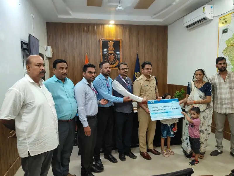 मप्रः पुलिस सैलरी पैकेज योजना से दिवंगत पुलिसकर्मियों के परिवारों को मिला आर्थिक संबल