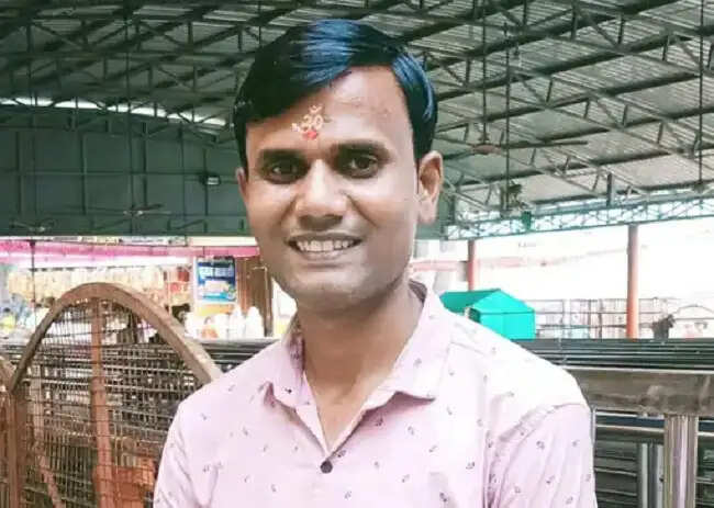 मप्रः राज्यसभा सांसद सुमेर सिंह का मीडिया हैंडलर लापता, कसरावद में नर्मदा नदी के पुल पर मिली बाइक-चप्पल