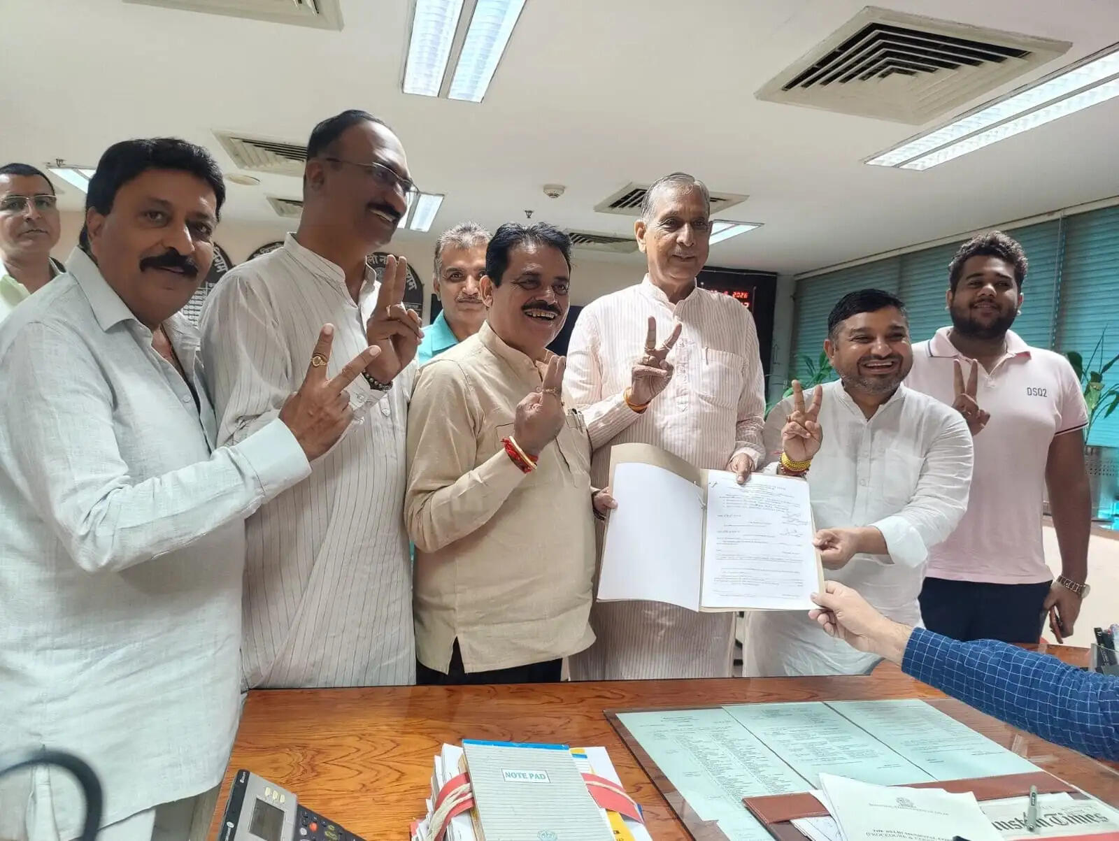 एमसीडी शिक्षा समिति अध्यक्ष पद के लिए योगेश वर्मा ने फिर दाखिल किया नामांकन