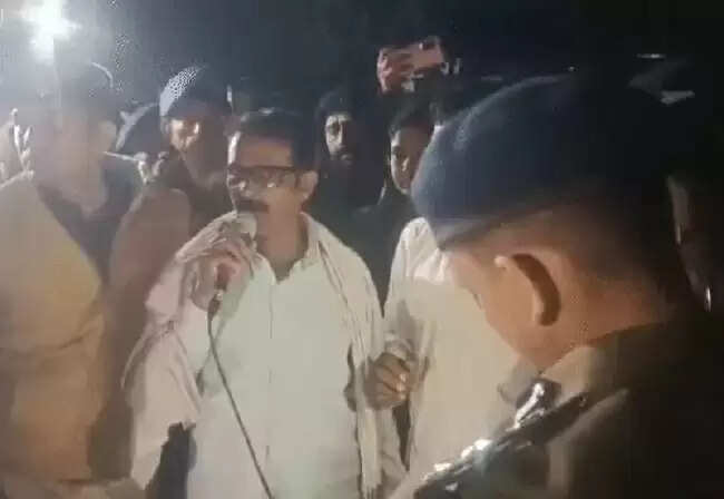 मप्रः धार के खलघाट टोल पर किसानों का आंदोलन स्थगित, 15 घंटे चला प्रदर्शन