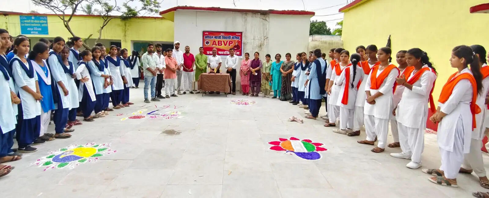 अभाविप के स्थापना दिवस पर साप्ताहिक कार्यक्रम के अंतिम दिन रंगोली कार्यक्रम