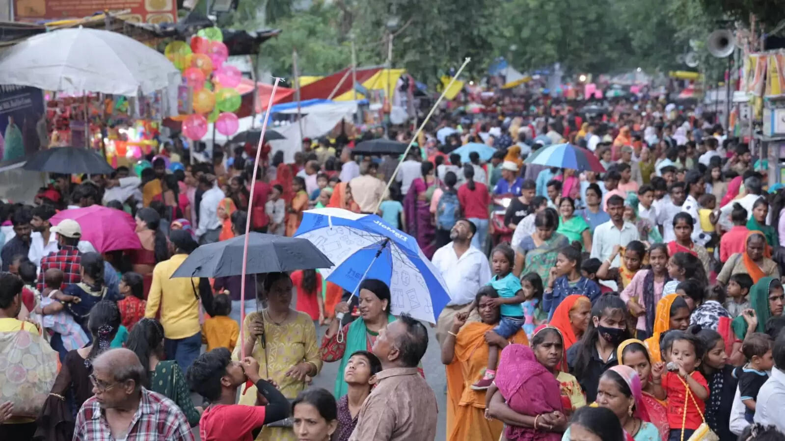 उदयपुर में खूब जमा हरियाली अमावस्या का मेला