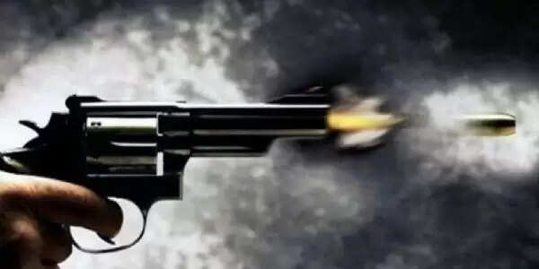 फायरिंग मामले में पांच गिरफ्तार