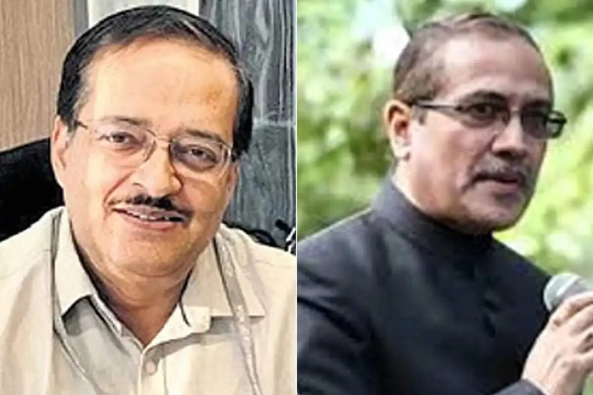 पश्चिम बंगाल में मतदान प्रक्रिया समाप्त, आयोग ने दो विशेष पर्यवेक्षकों को पद से मुक्त किया