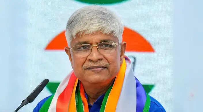 (साक्षात्कार) उप्र में सपा के साथ गठबंधन को लेकर राजनीतिक परिपक्वता का परिचय देगी कांग्रेसः राजेन्द्र पाल गौतम