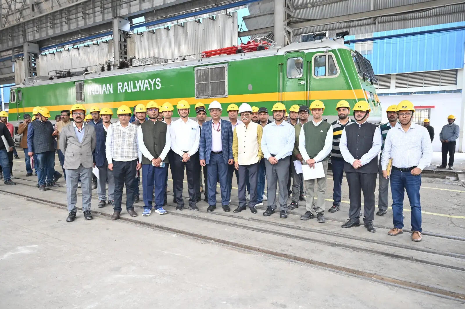 मुख्य रेल संरक्षा आयुक्त ने बरेका में आधुनिक तकनीक व संरक्षा व्यवस्थाओं का लिया जायजा