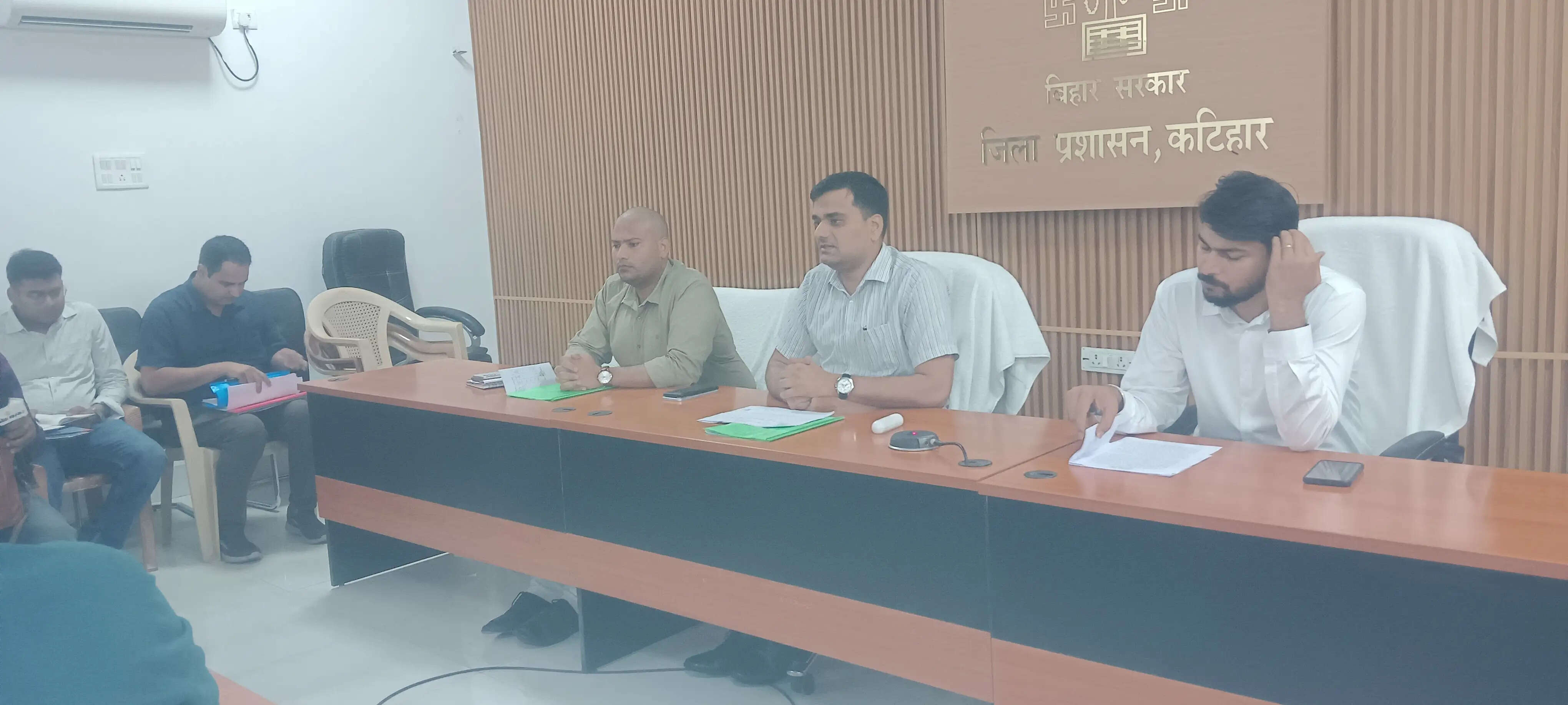 कटिहार में गैस आपूर्ति सामान्य, अफवाहों पर ध्यान न दें : डीएम