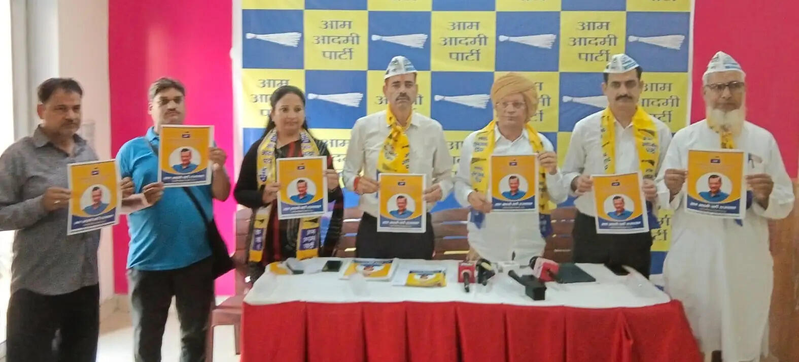 भाजपा-कांग्रेस के मुकाबले आप ने पेश किया वैकल्पिक एजेंडा