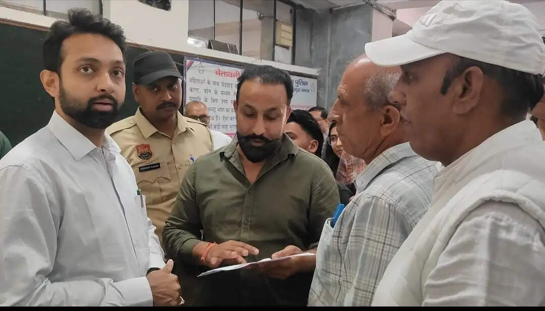 यमुनानगर: अनाज मंडी आढ़ती एसोसिएशन ने मांगों पर सौंपा ज्ञापन