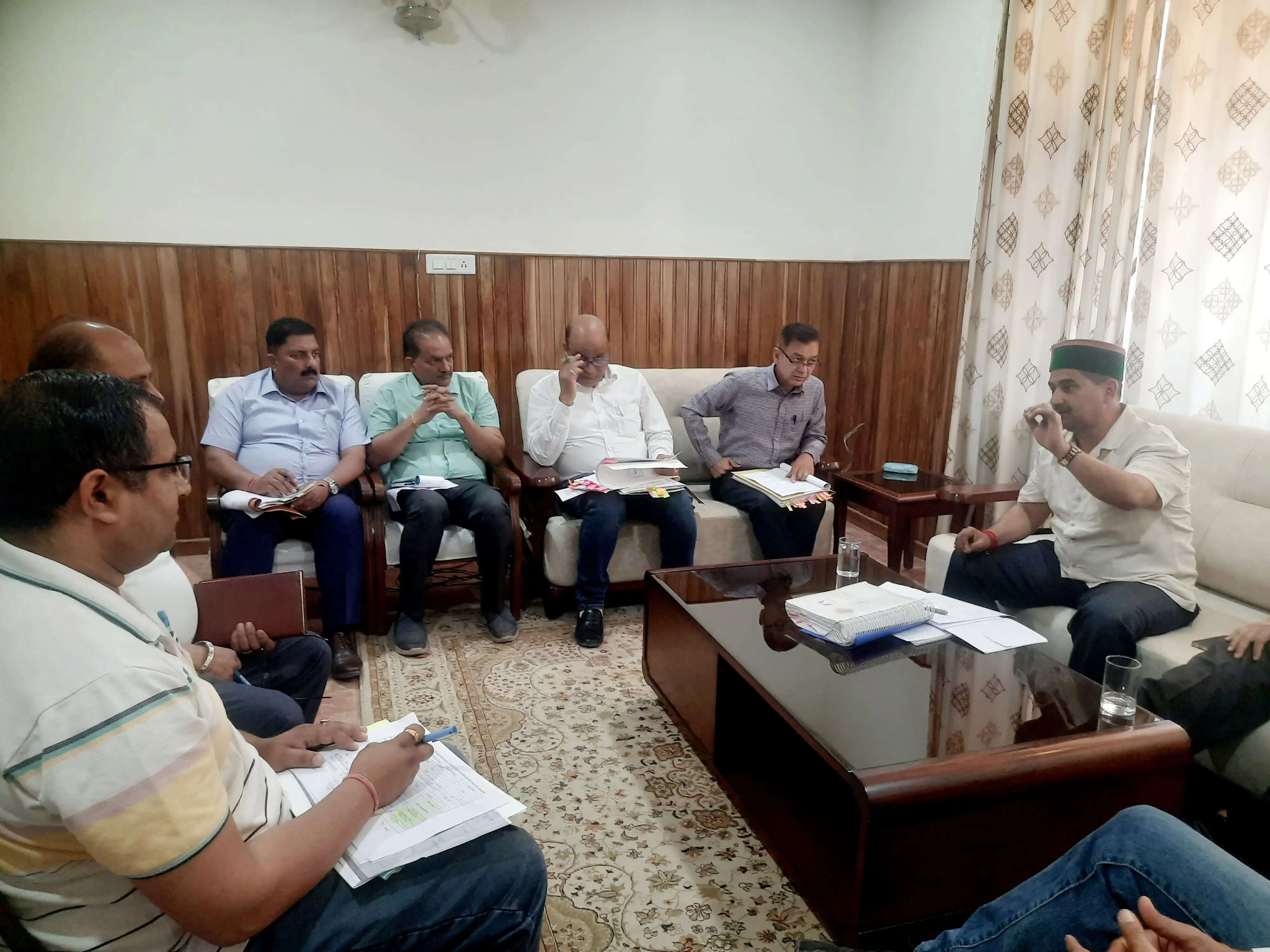 विकास कार्यों में गुणवत्ता का रखें विशेष ध्यान : केवल सिंह पठानिया