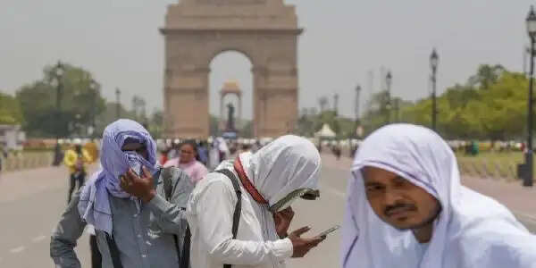 देश के अधिकांश क्षेत्रों में अगले 4-5 दिनों तक गर्मी से राहत के आसार नहीं
