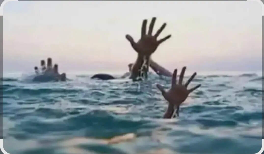 गोरखपुर में राप्ती नदी में नहाते समय चार किशोर डूबे, एनडीआरएफ का तलाशी अभियान जारी