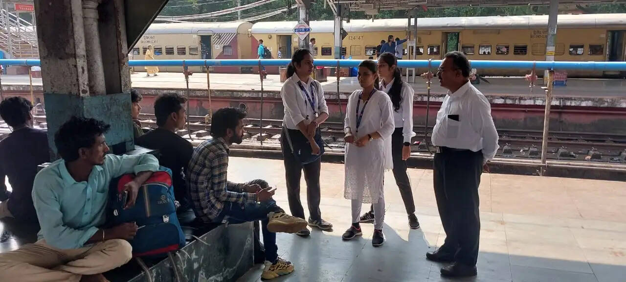 भोपाल: इटारसी स्टेशन पर चलाया गया किला बंदी टिकट चैकिंग अभियान