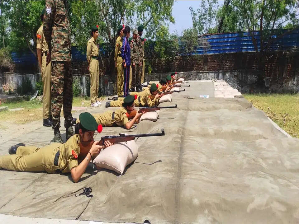 एनटीए नगरोटा में 450 बालिका कैडेटों की भागीदारी के साथ वार्षिक एनसीसी प्रशिक्षण शिविर शुरू