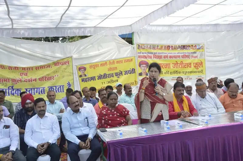 स्त्री शिक्षा की नींव रखने में ज्योतिबा फुले का अतुलनीय योगदान: मंत्री कृष्णा गौर