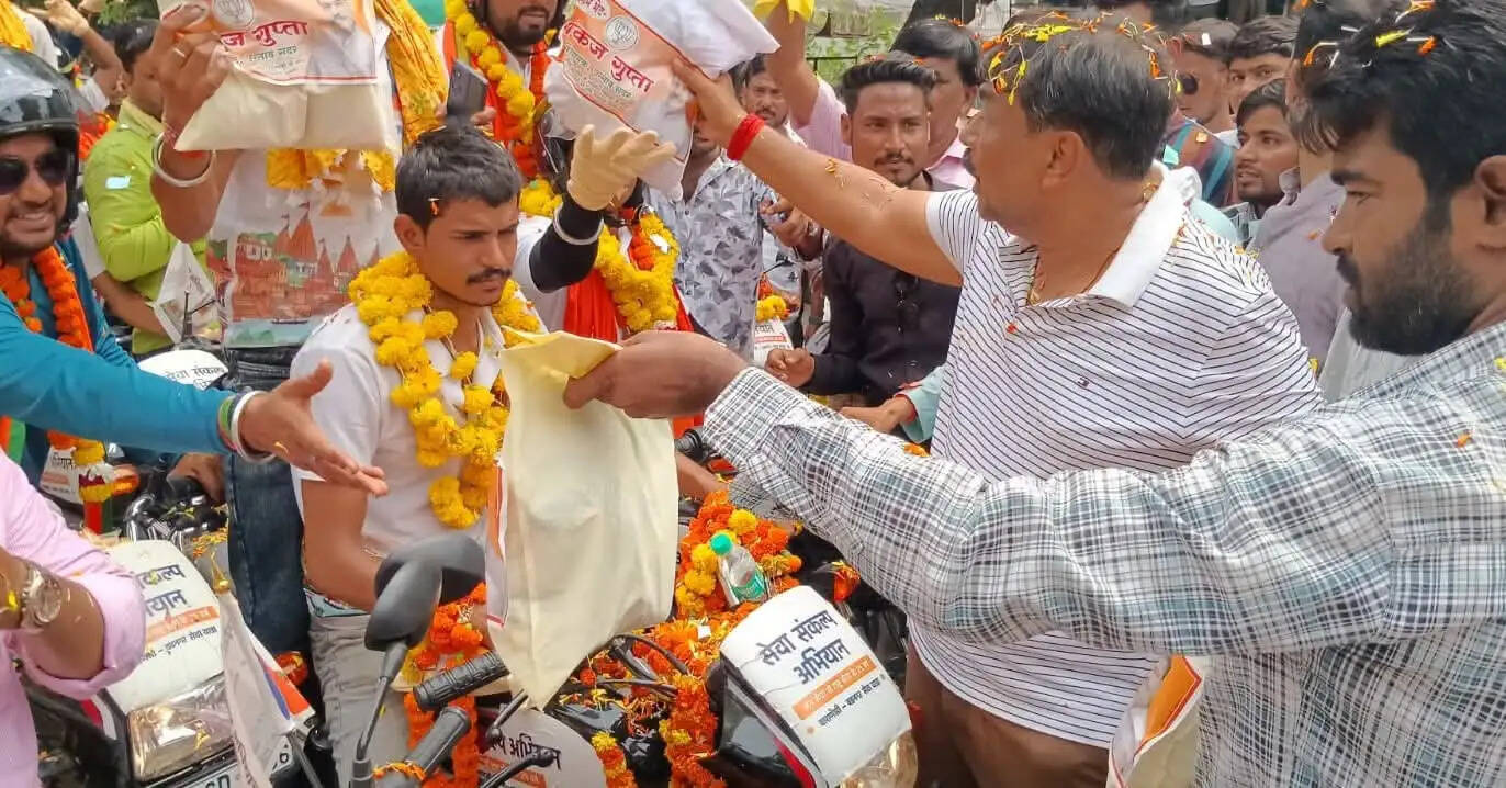काशी के गंगाजल से मोदी जी की जन्मस्थली का जलाभिषेक सनातन आस्था और राष्ट्र सेवा के संगम का प्रतीक : अनुराग अवस्थी