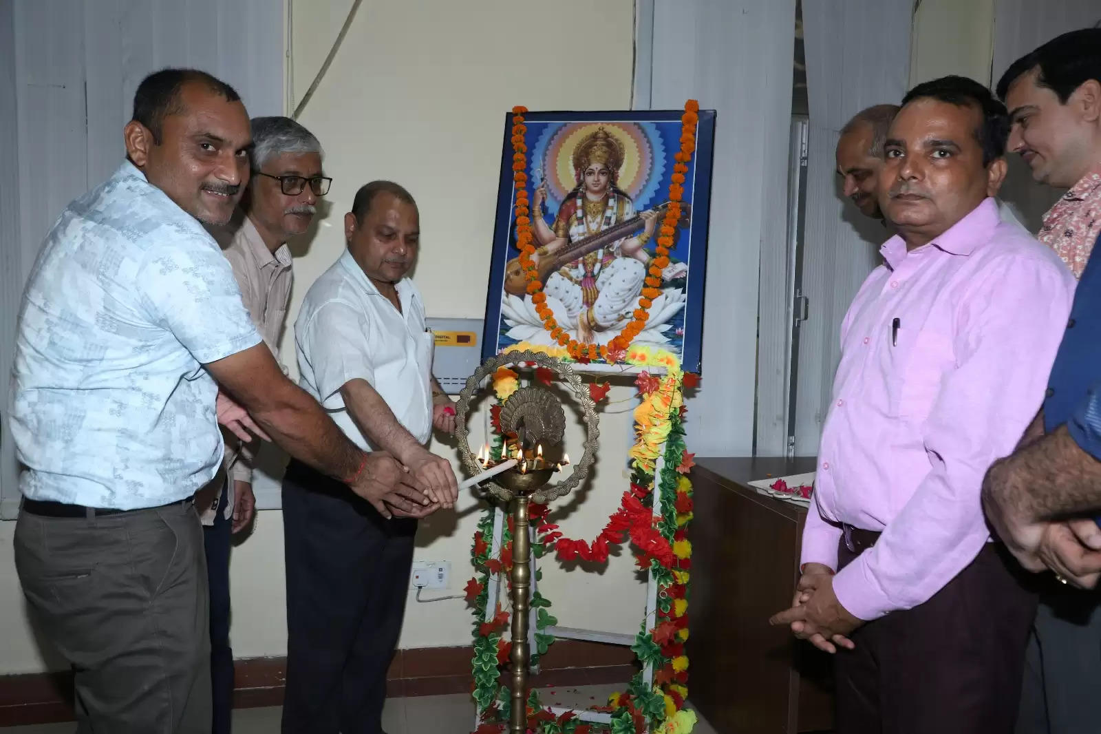 पत्रकारिता समाज को जीवंत रखने की विधा : प्रो. सुधीर कुमार अवस्थी