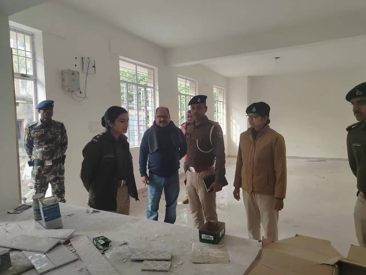 एसपी ने पुलिस लाइन के पालना घर व रसोई घर का किया निरीक्षण