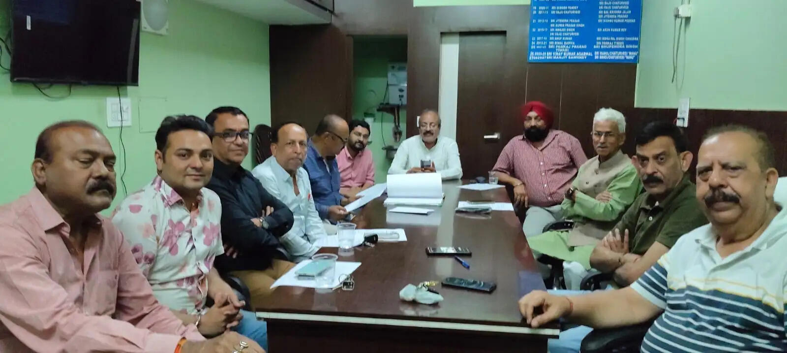 चेंबर की बैठक में व्यापार, सुविधा और विकास के मुद्दे पर चर्चा