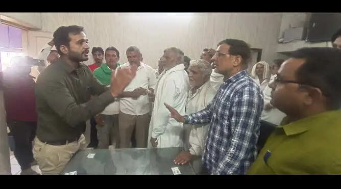 कैथल: पीआर धान की खरीद में देरी पर किसानों ने किया हंगामा