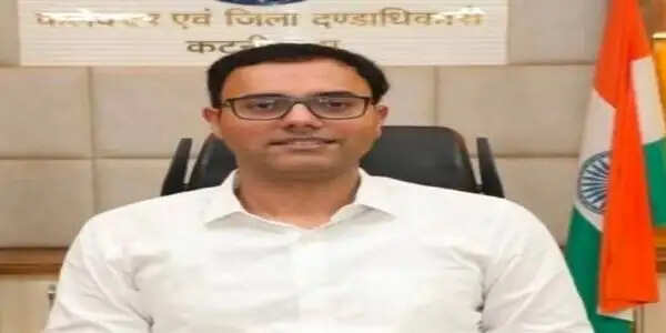 मप्र के कटनी में रेत के स्टॉक में भारी गड़बड़ी पर बड़ी कार्रवाई, विस्टा सेल्स पर 27.44 करोड़ का जुर्माना