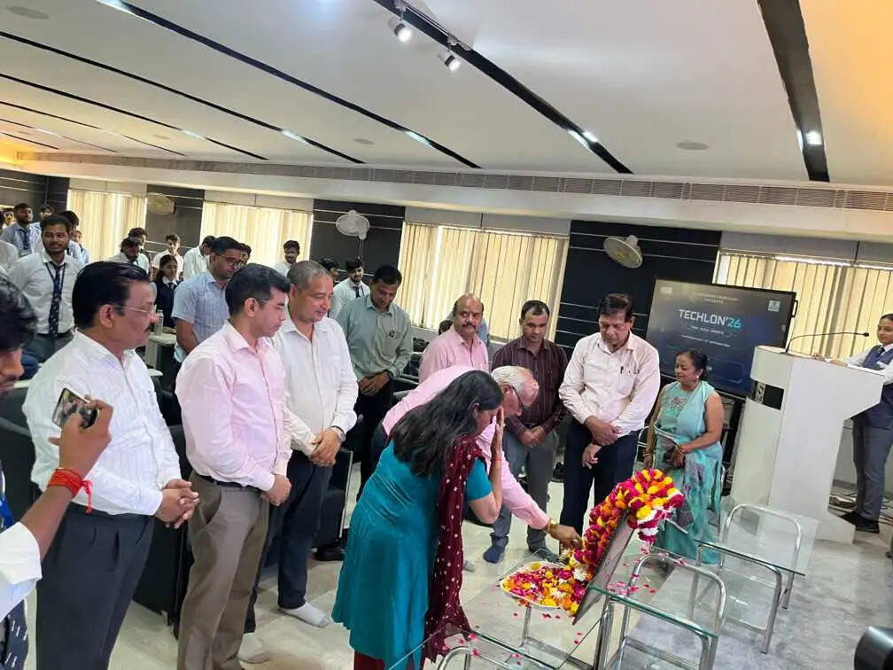 विश्वेश्वरैया के आदर्शों पर चलकर राष्ट्र निर्माण में योगदान दें इंजीनियर : प्रो. भरत राज सिंह