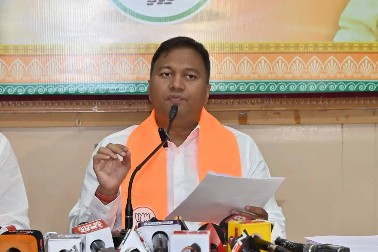 बोकारो-हजारीबाग ट्रेजरी घोटाले को लेकर भाजपा ने हेमंत सरकार पर बोला हमला, जांच की मांग