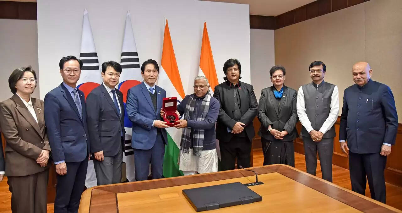 कोरिया गणराज्य के संसदीय प्रतिनिधिमंडल ने राज्यसभा के उपसभापति हरिवंश से की मुलाकात